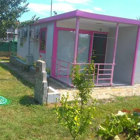 Exotica Houses 洛泽内茨